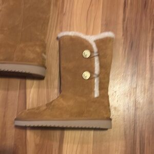 Koolaburra Tan Winter Boots